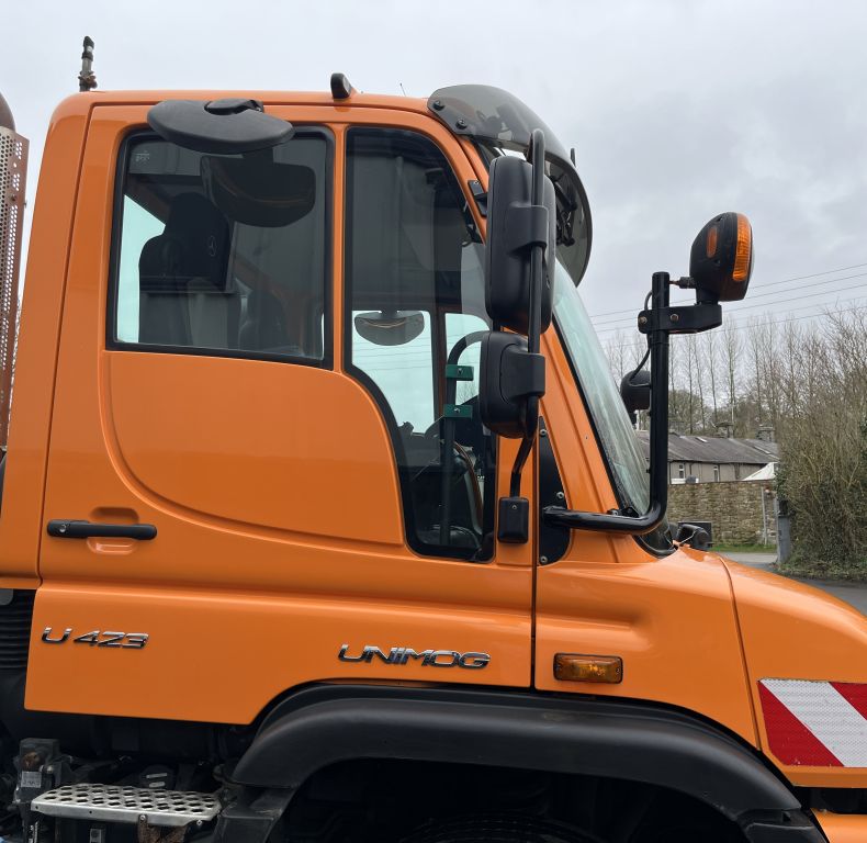 2016 U423 - ONE OWNER FROM NEW