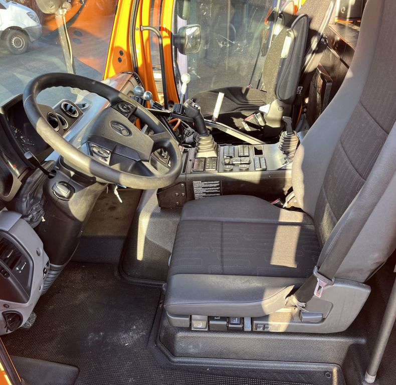 DIRECT GERMAN MOTORWAY MAINTENANCE UGE U527 - 2014