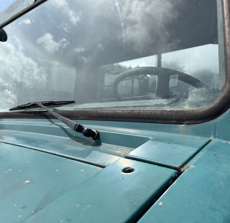 U1600AG REAR LINKAGE & HITCH