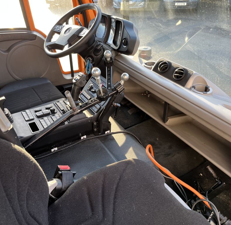 DIRECT GERMAN MOTORWAY MAINTENANCE UGE U527 - 2014