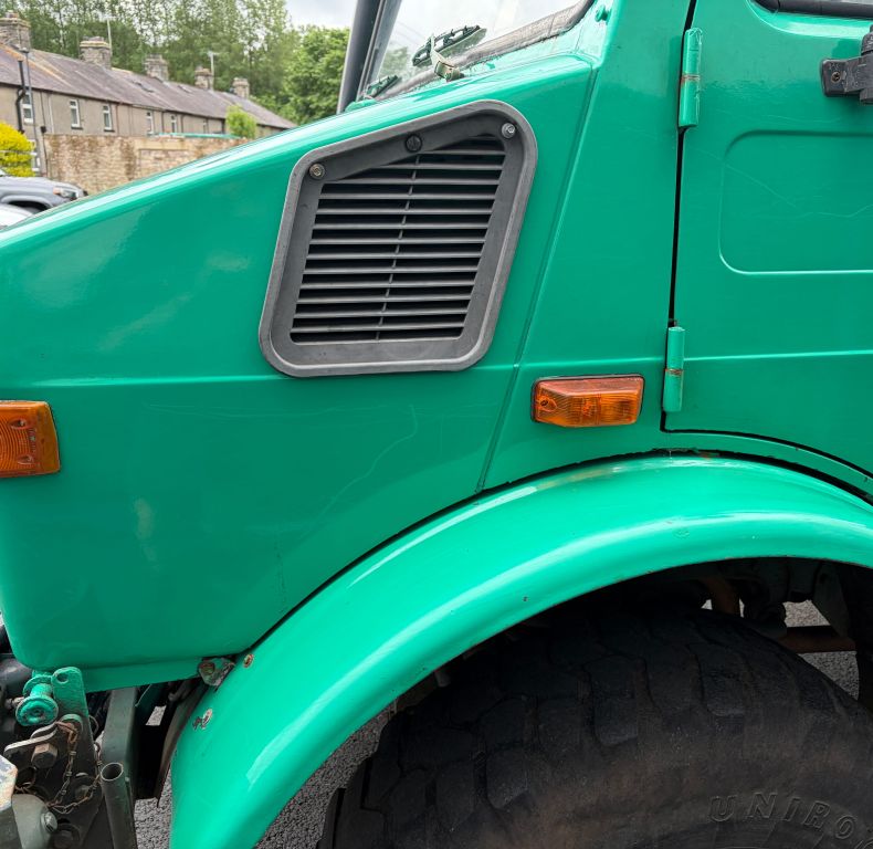 U1300L GREAT VALUE!