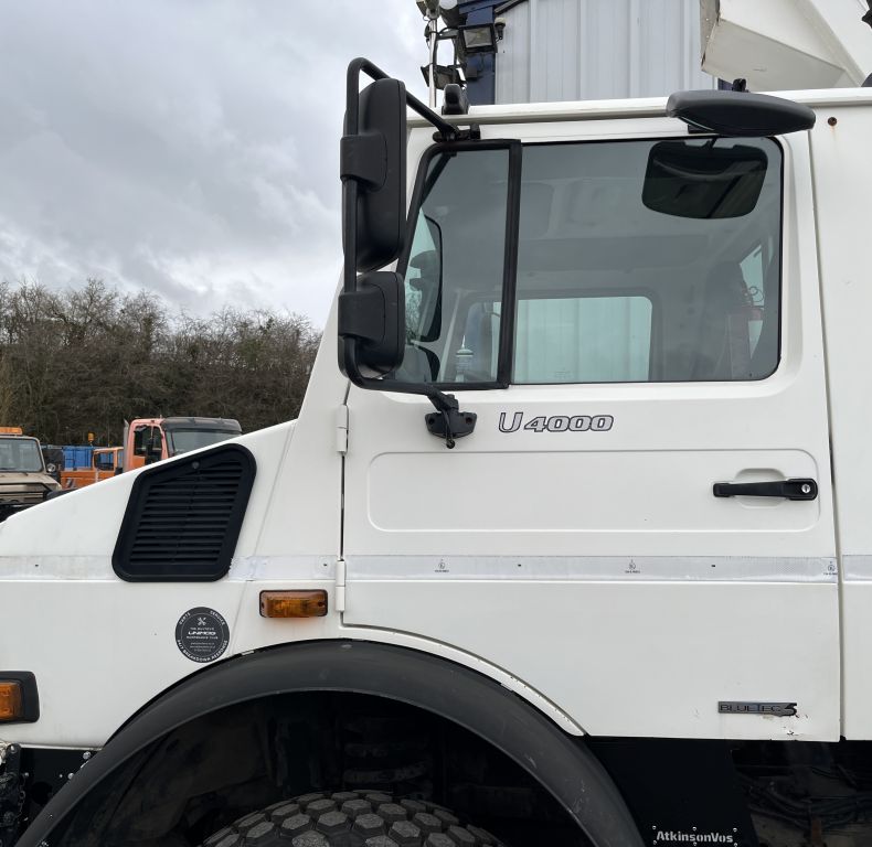 U4000 WITH 15M ACCESS PLATFORM