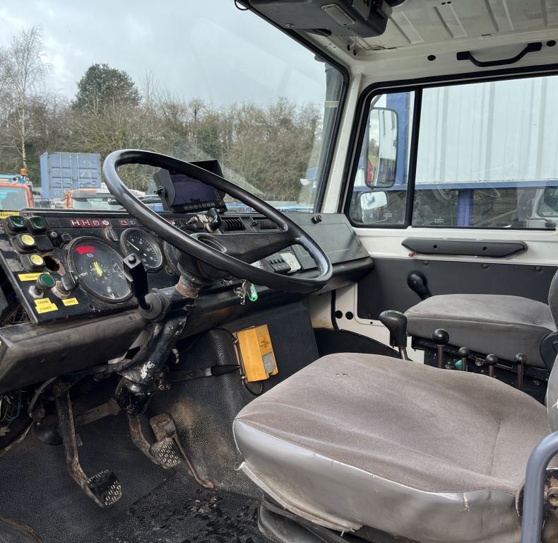 U1250VH ATLAS 100.1 CRANE & NEW CAB