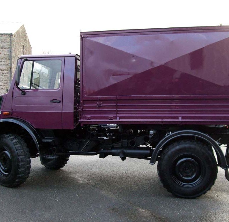 U1300L 3 WAY TIPPER - GREAT VALUE