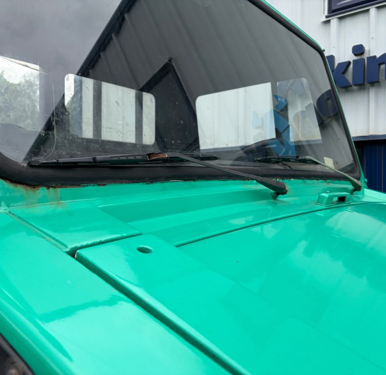 U1300L GREAT VALUE!