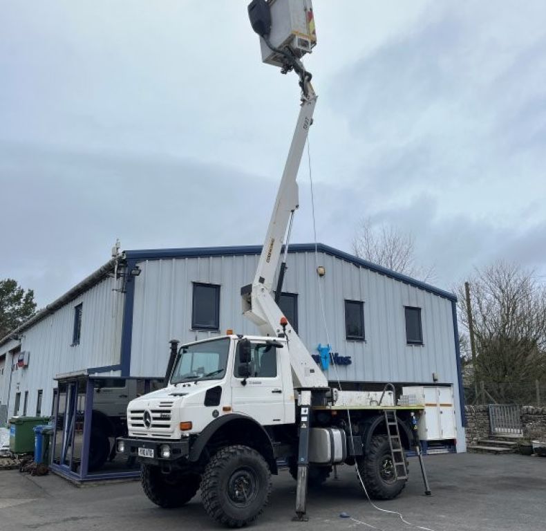 U4000 WITH 15M ACCESS PLATFORM