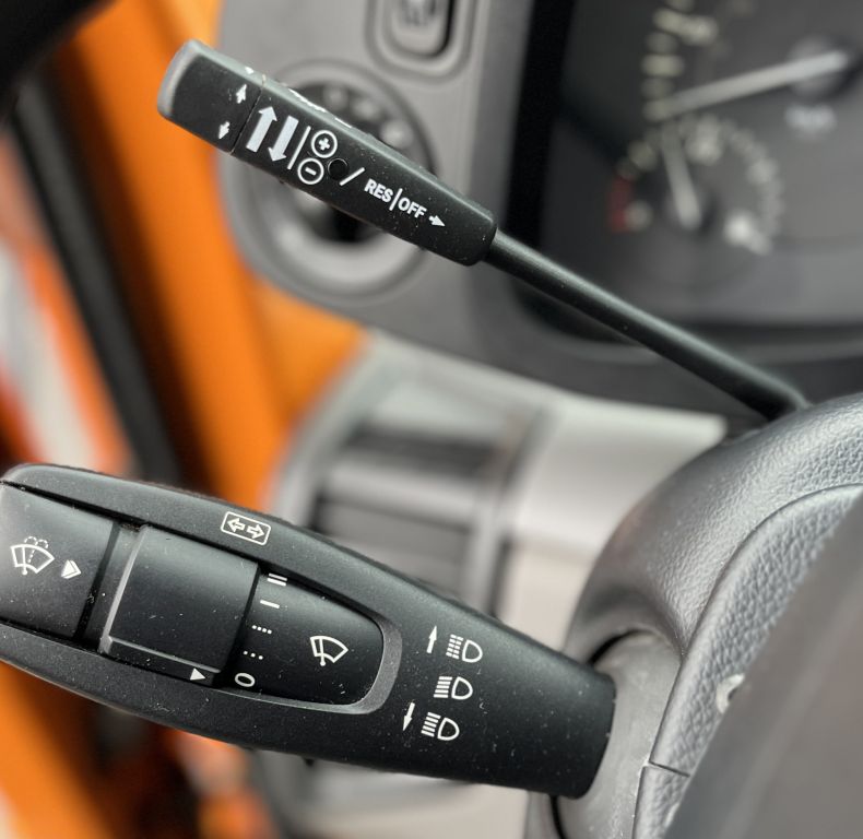 2016 U423 - ONE OWNER FROM NEW