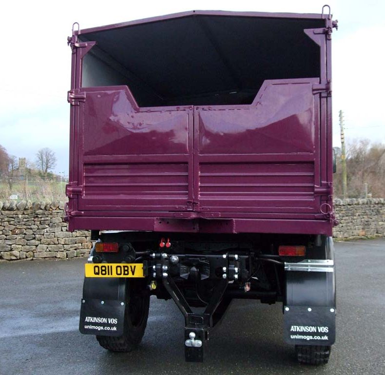 U1300L 3 WAY TIPPER - GREAT VALUE