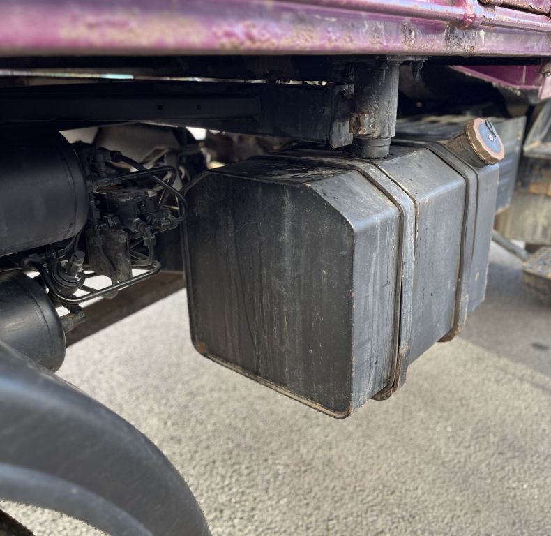 U1300L 3 WAY TIPPER - GREAT VALUE