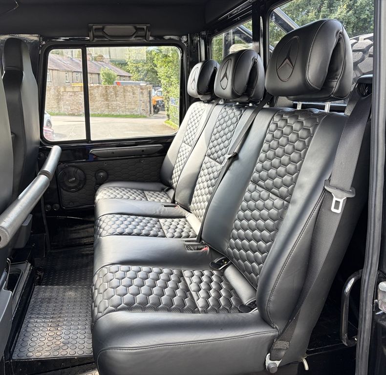ONE-OFF CUSTOM BUILD - STUNNING TRUCK!