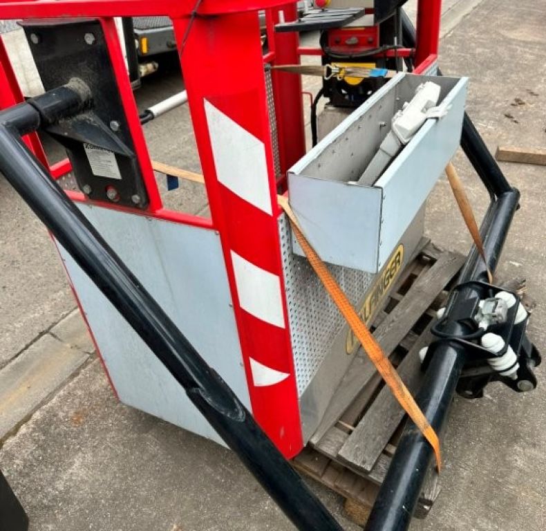 2017 U5023 PALFINGER CRANE LOW KMS/HRS
