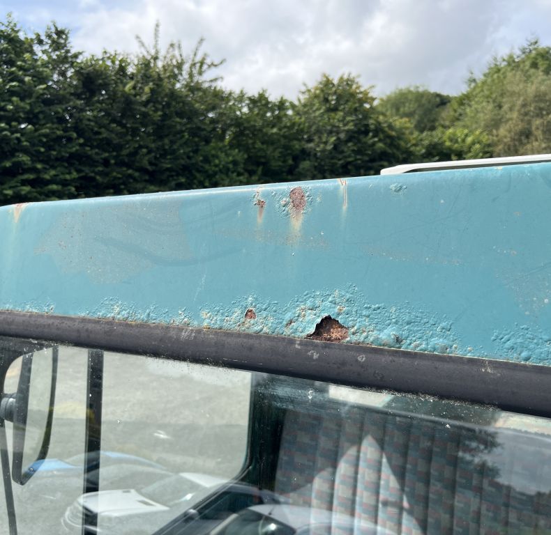 U1600AG REAR LINKAGE & HITCH