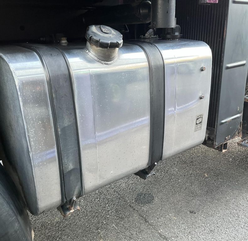 U400 6 CYL AG REG C/W PICK UP HITCH