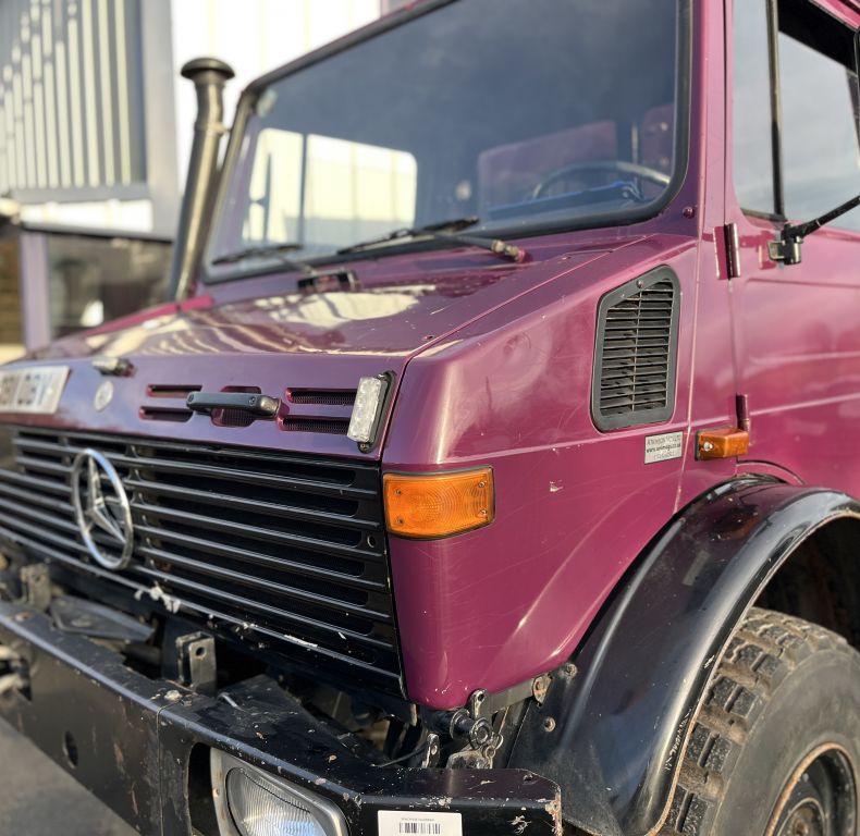 U1300L 3 WAY TIPPER - GREAT VALUE