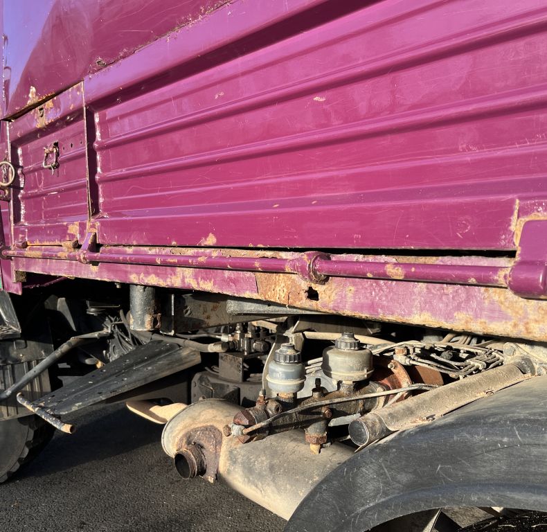 U1300L 3 WAY TIPPER - GREAT VALUE