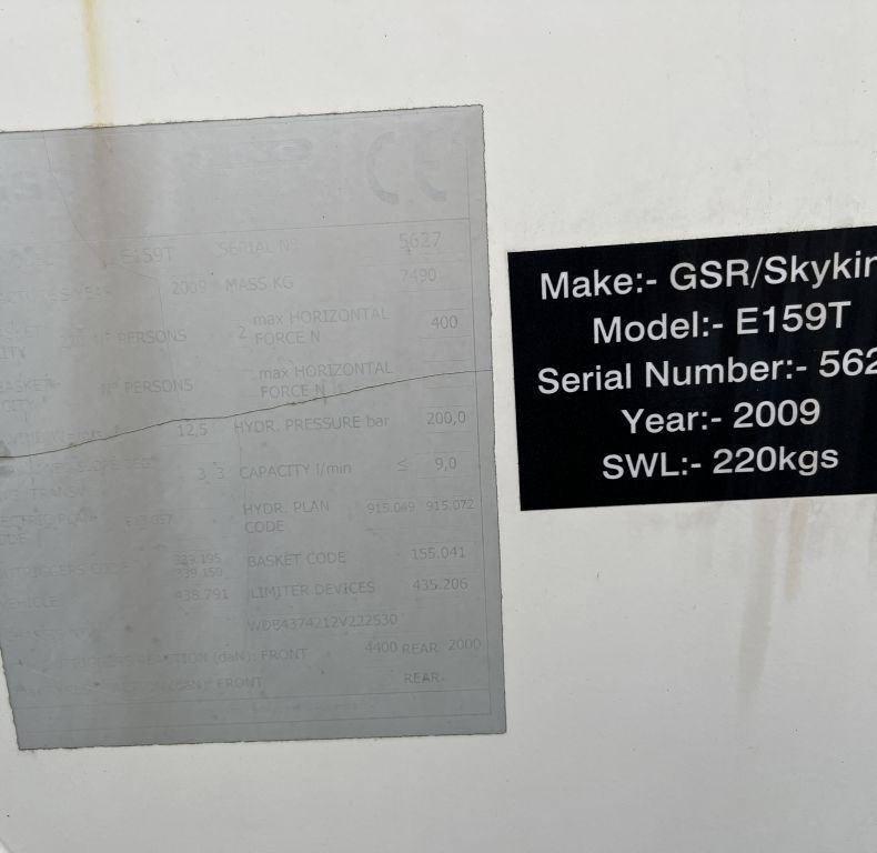 U4000 WITH 15M ACCESS PLATFORM