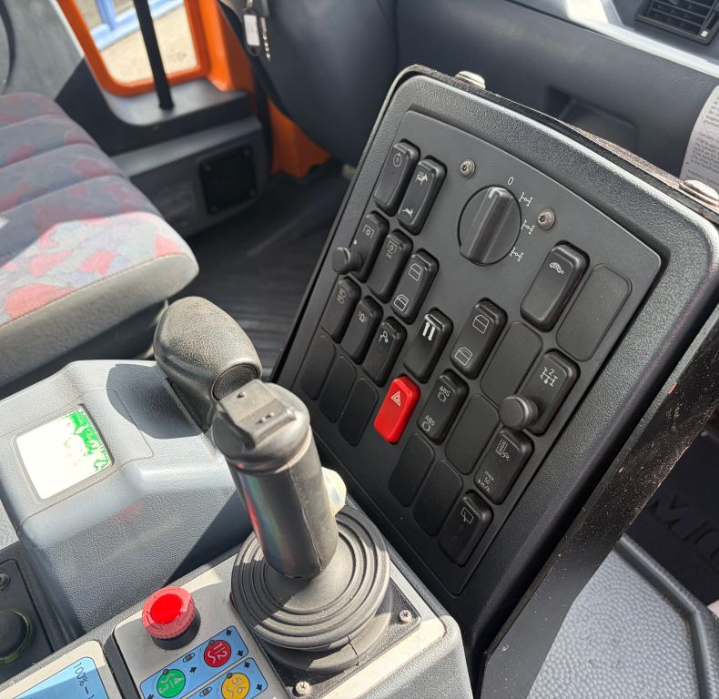 WELL EQUIPPED 170HP U300 AG REGISTRATION
