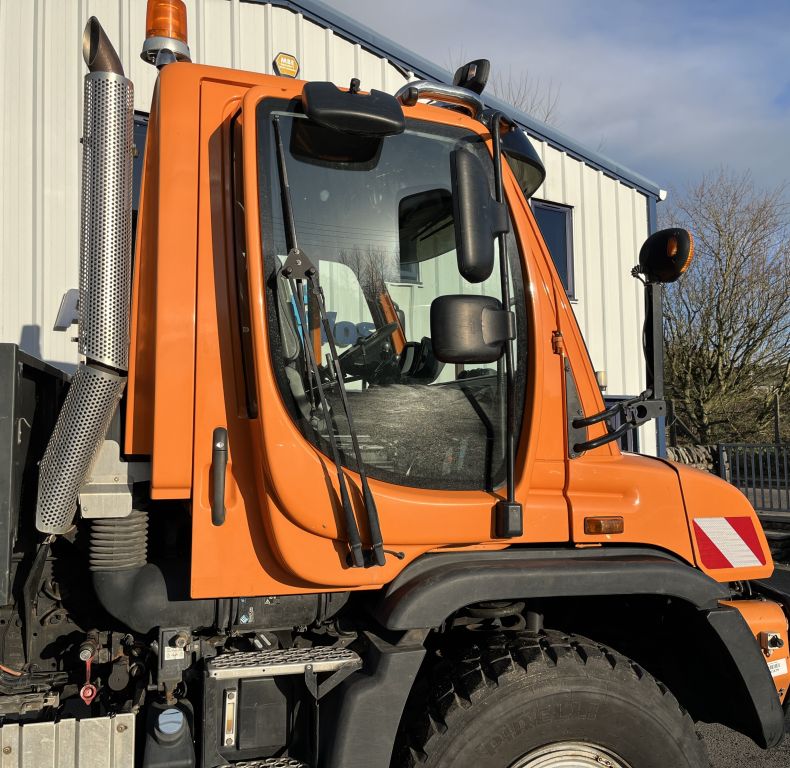 DIRECT GERMAN MOTORWAY MAINTENANCE UGE U527 - 2014