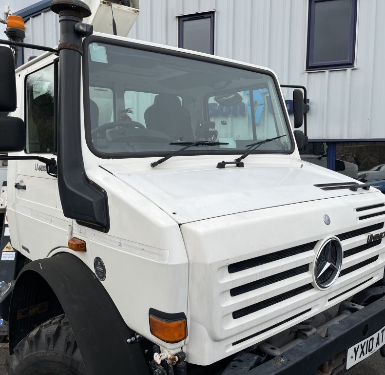 U4000 WITH 15M ACCESS PLATFORM