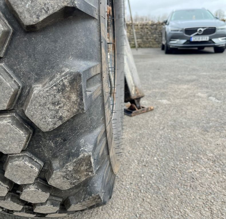 U4000 WITH 15M ACCESS PLATFORM