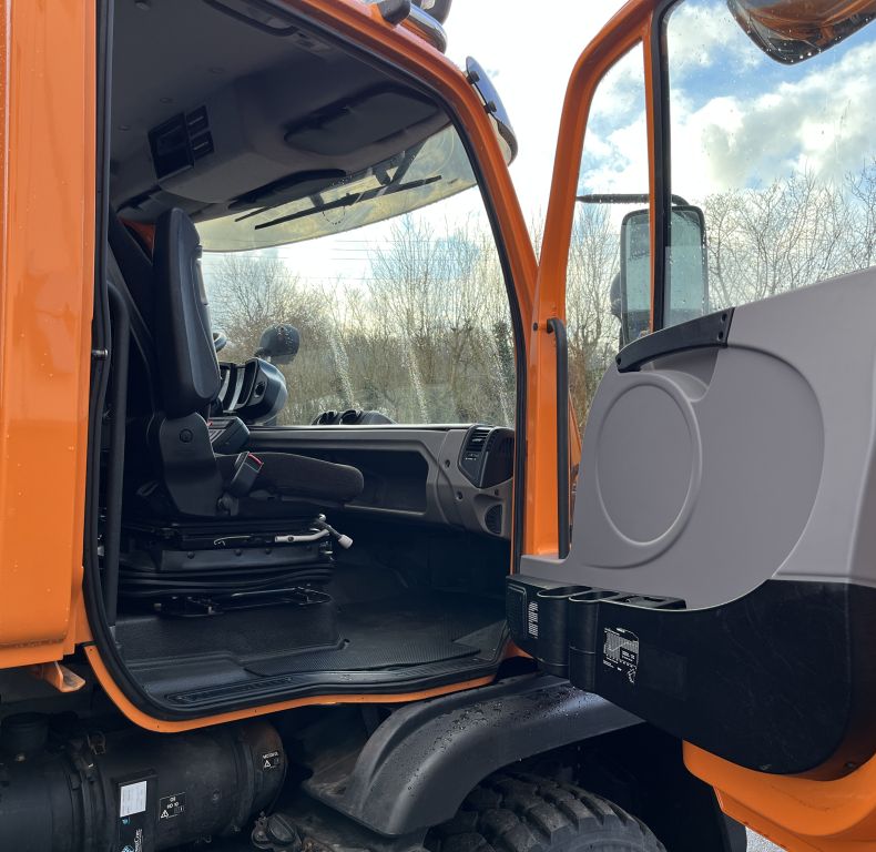 DIRECT GERMAN MOTORWAY MAINTENANCE UGE U527 - 2014