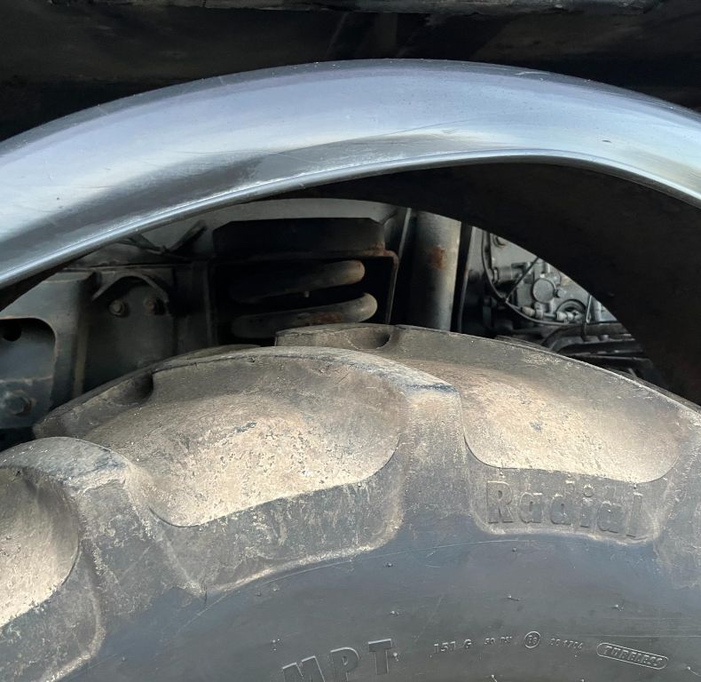 U400 6 CYL AG REG C/W PICK UP HITCH