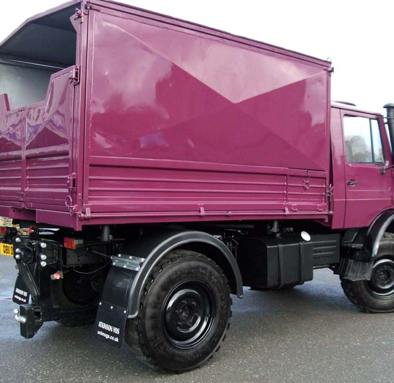 U1300L 3 WAY TIPPER - GREAT VALUE