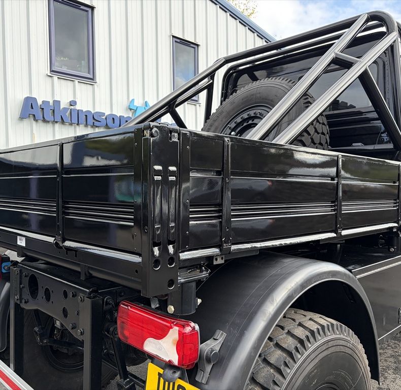 ONE-OFF CUSTOM BUILD - STUNNING TRUCK!