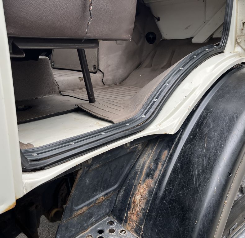 U1850 IDEAL CAMPER BASE VEHICLE