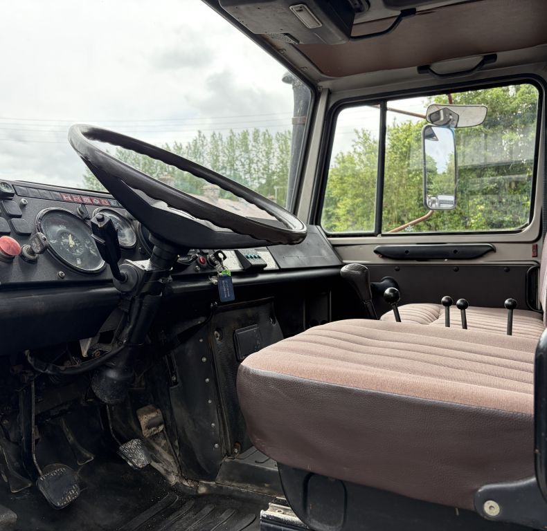 U1200AG SOLID UNIMOG READY TO GO TO WORK