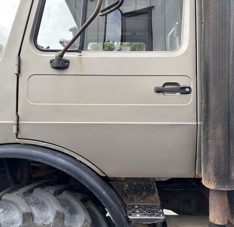 U1200AG SOLID UNIMOG READY TO GO TO WORK