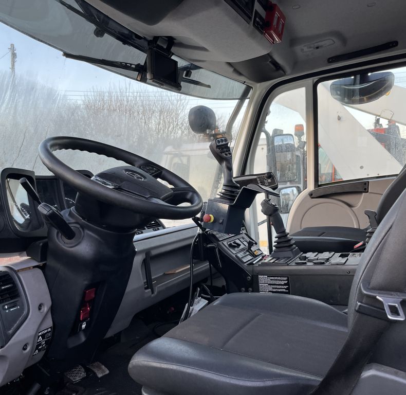 2021 U430 WITH FIEDLER FRONT MOWER