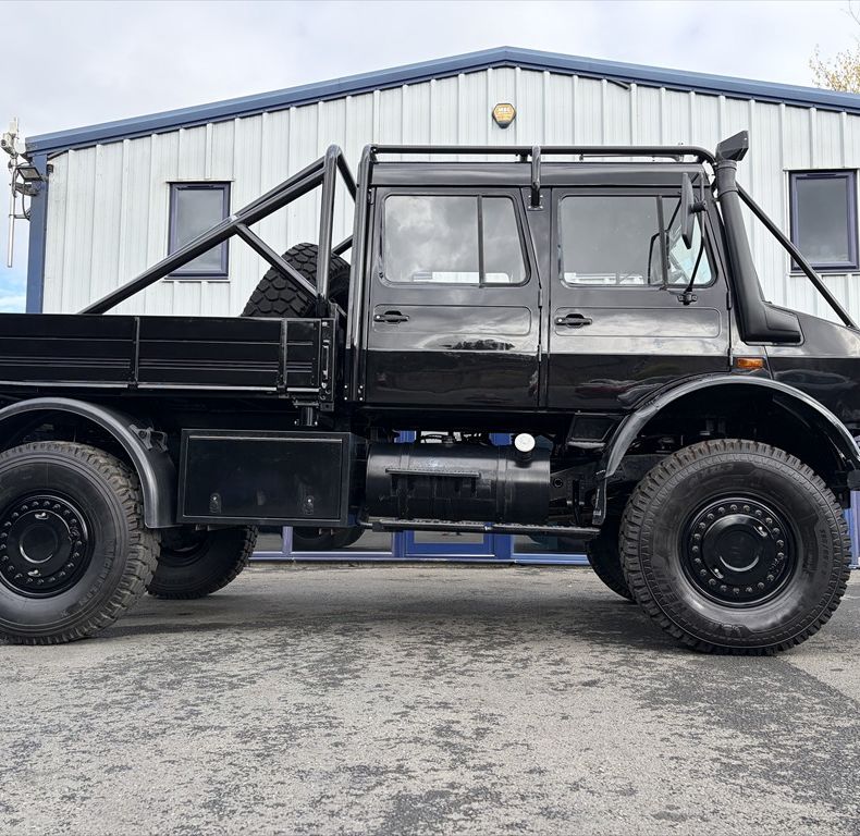 ONE-OFF CUSTOM BUILD - STUNNING TRUCK!