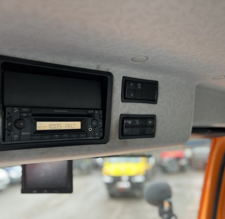 2016 U423 - ONE OWNER FROM NEW