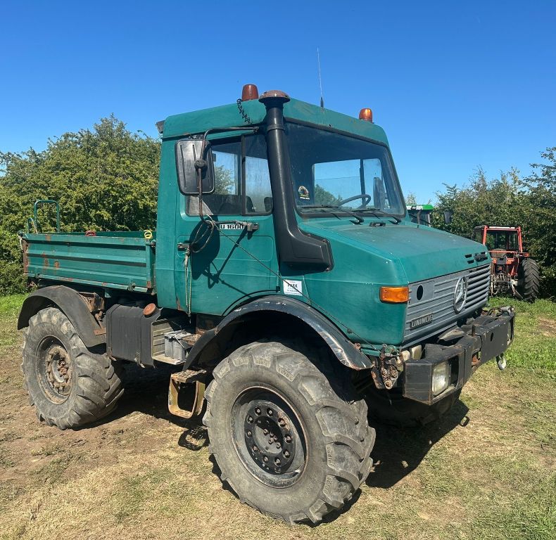 U1600AG REAR LINKAGE & HITCH