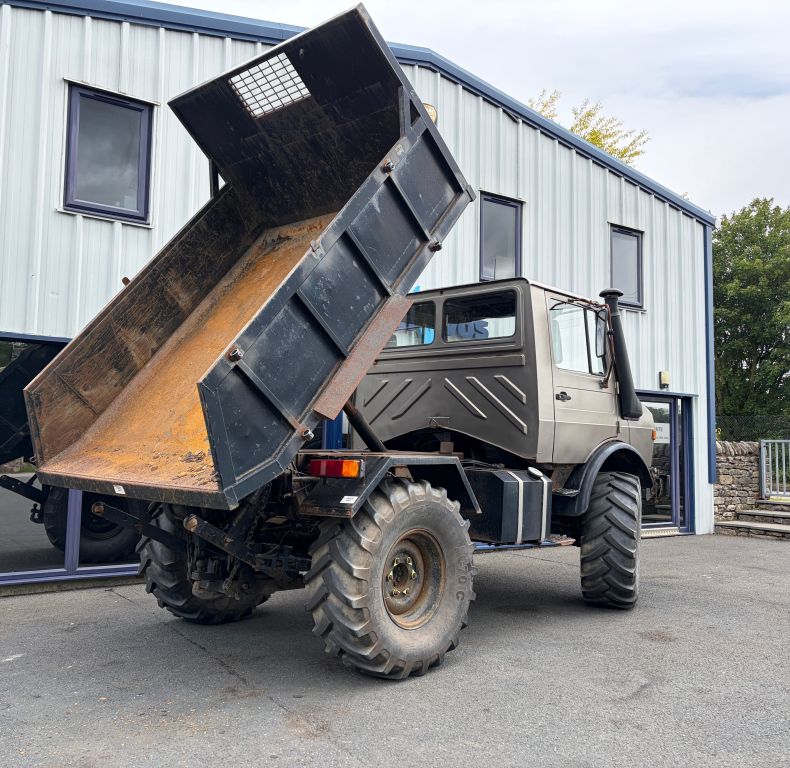 U1200AG SOLID UNIMOG READY TO GO TO WORK