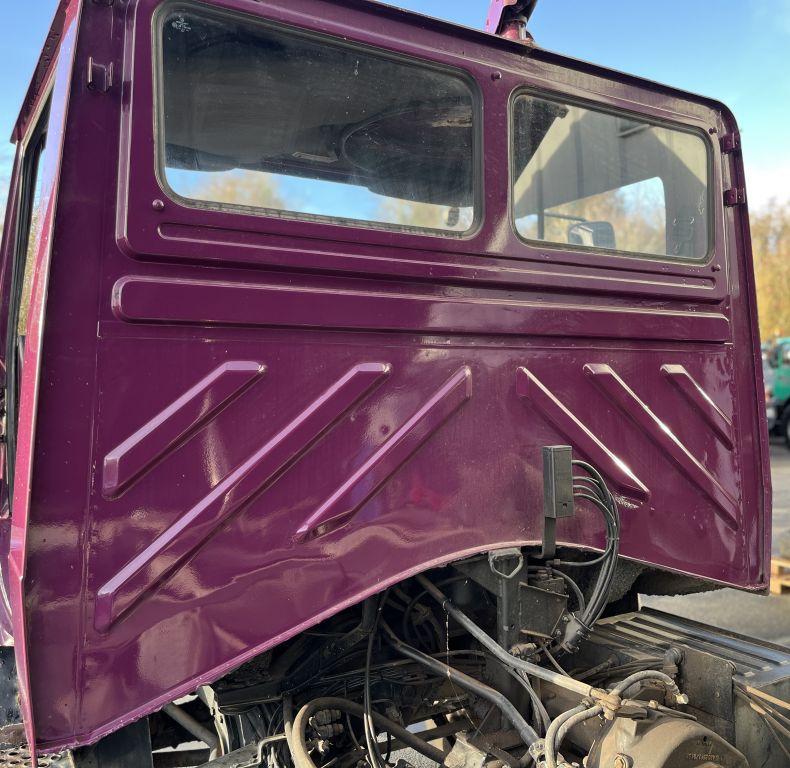 U1300L 3 WAY TIPPER - GREAT VALUE