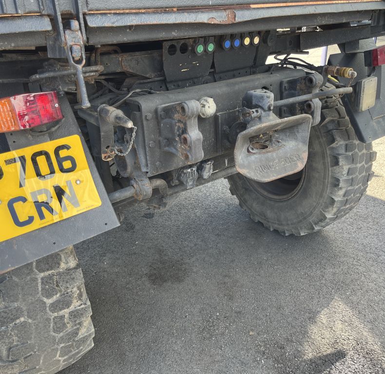 U1400 TOWING MACHINE