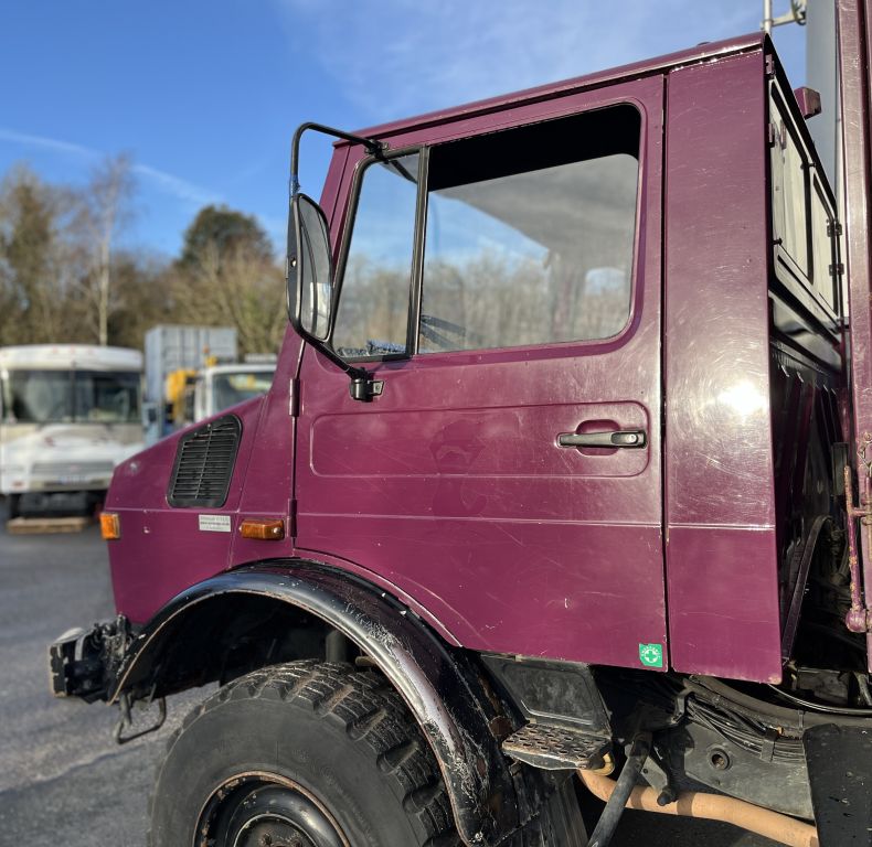 U1300L 3 WAY TIPPER - GREAT VALUE