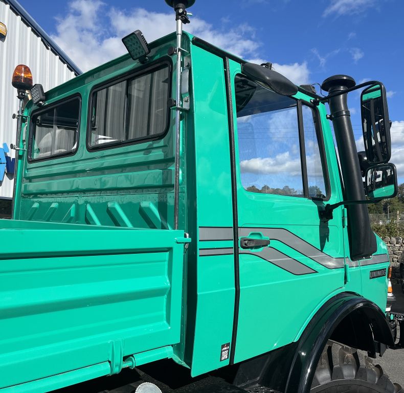 U1600 AG SPEC; FRONT & REAR LINKAGE, PTO, 3 WAY TIP