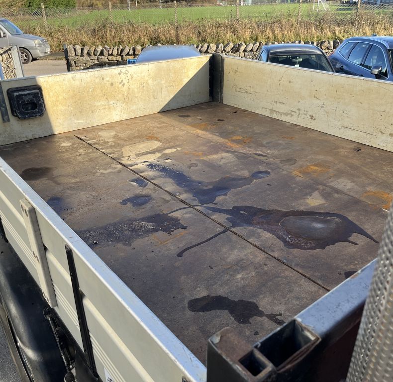 U400 AG REGISTERED WITH PICK-UP HITCH