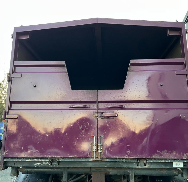 U400 6 CYL AG REG C/W PICK UP HITCH