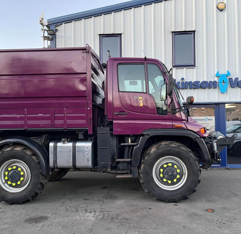 U400 6 CYL AG REG C/W PICK UP HITCH