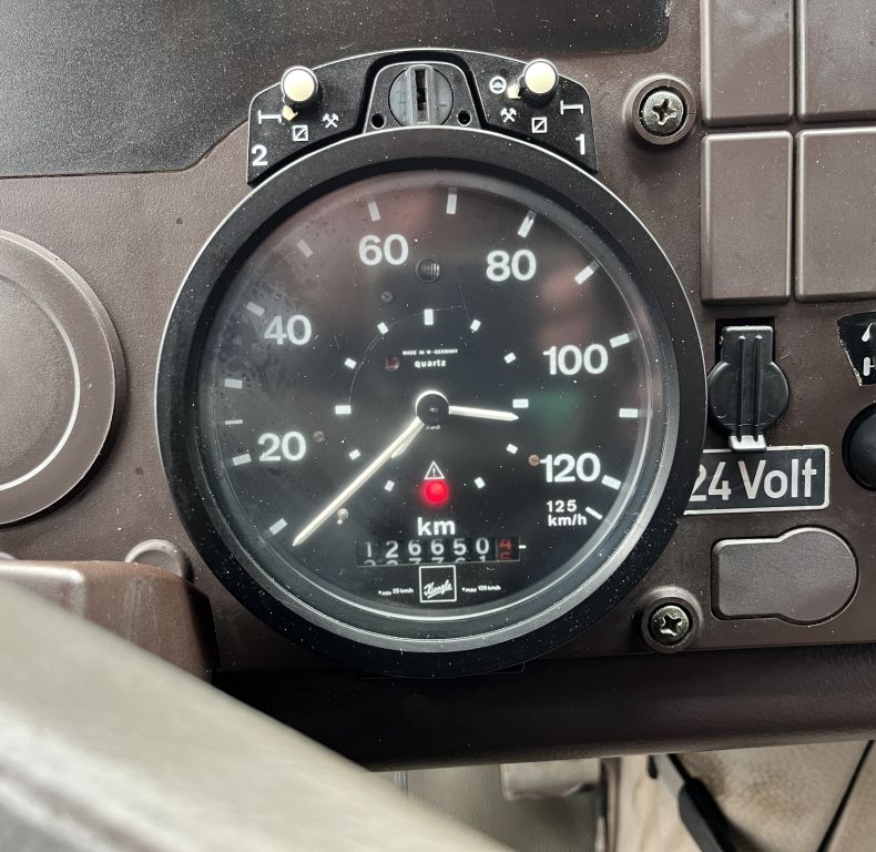 U1850 IDEAL CAMPER BASE VEHICLE