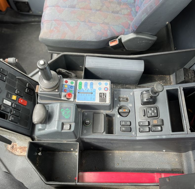 U400 170HP 4 CYL UNIMOG