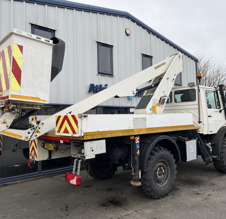 U4000 WITH 15M ACCESS PLATFORM