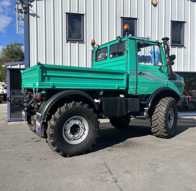U1600 AG SPEC; FRONT & REAR LINKAGE, PTO, 3 WAY TIP
